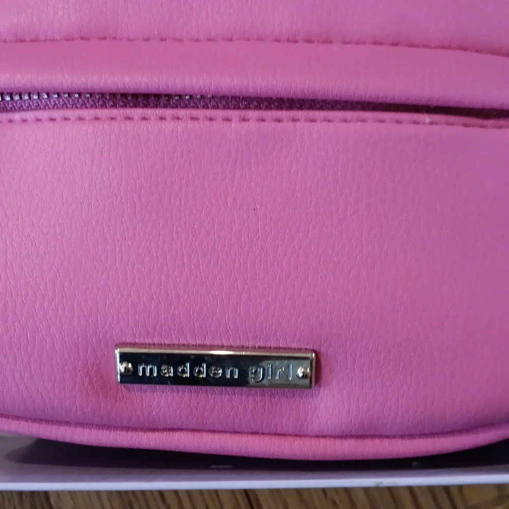 NWT Madden Girl Pink Beanie & Crossbody Gift Set ■ Gift Box Included